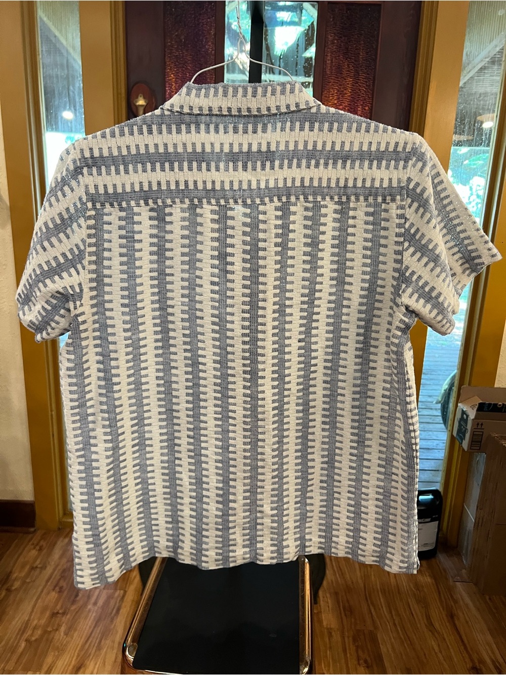 Threadbare Men’s Short-Sleeve Button-Down Shirt in White & Light Blue - Picture 4 of 4